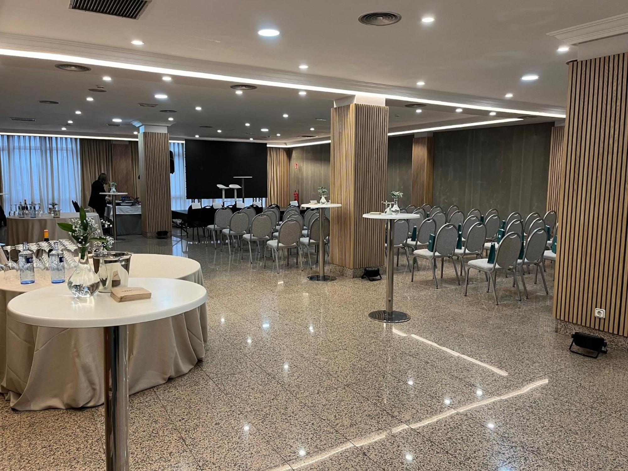 Hotel Gran Regente Oviedo Zewnętrze zdjęcie